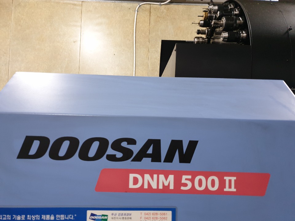 DOOSAN DNM 500